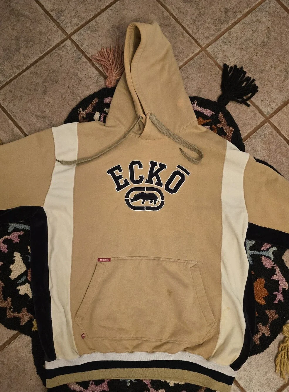 🔥🔥Y2K ECKO Unltd Tan Colorblock Hoodie with Navy & Cream Accents🔥🔥Size XXL